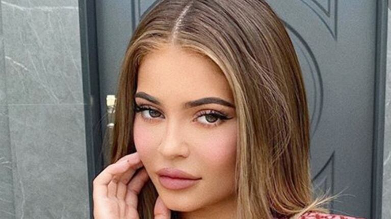 Kylie mostró la textura de su piel.