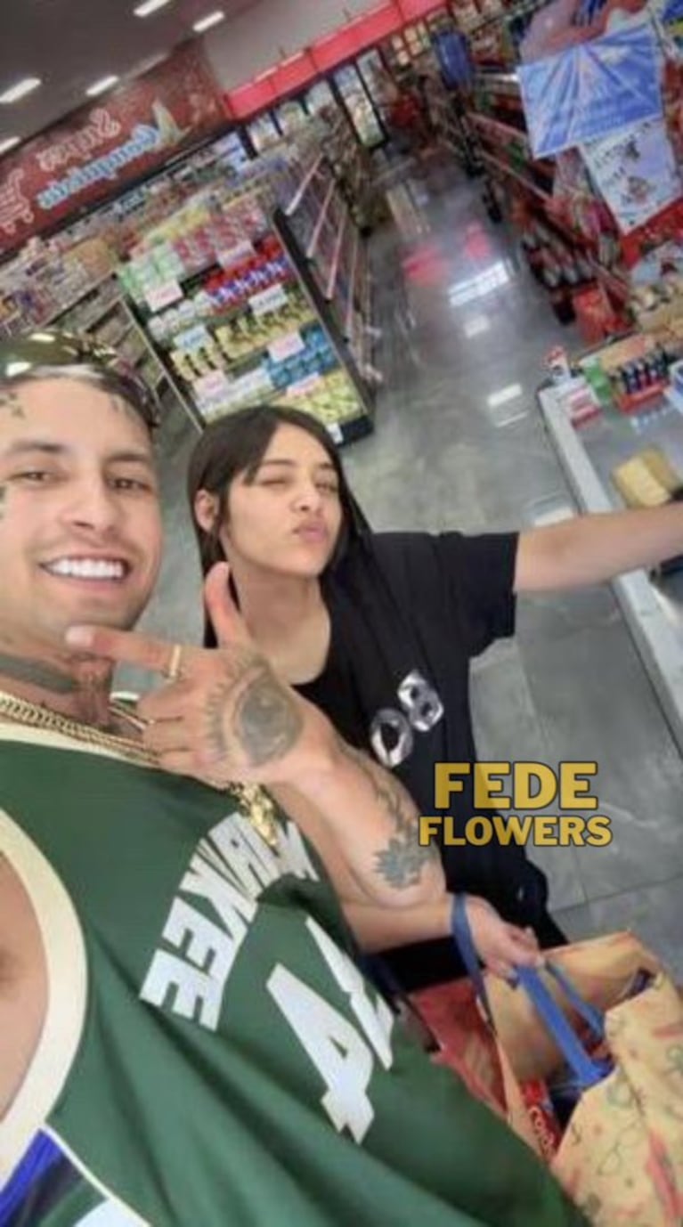 L-Gante se mostró con una joven en un supermercado: la señal de que habrían dormido juntos | Créditos: Instagram @lgante_keloke