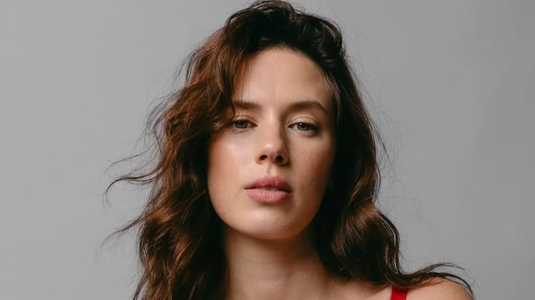 La actriz Delfina Chaves se destacada por su versatilidad y crecimiento internacional en el streaming.