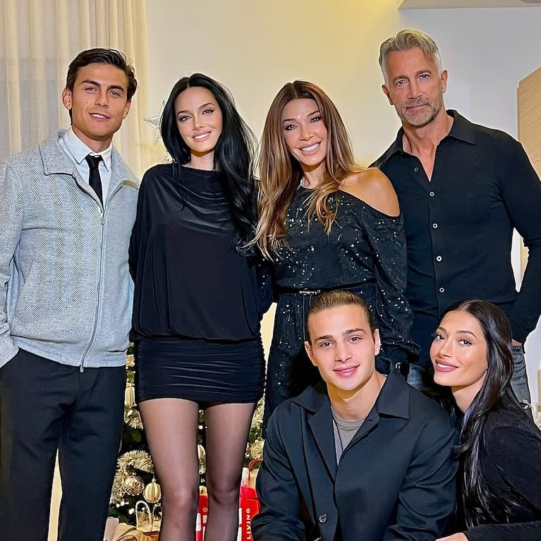 La actriz festejó con Oriana Sabatini y Paulo Dybala. Imagen subida a Instagram por @fulopcatherine (INSTAGRAM).