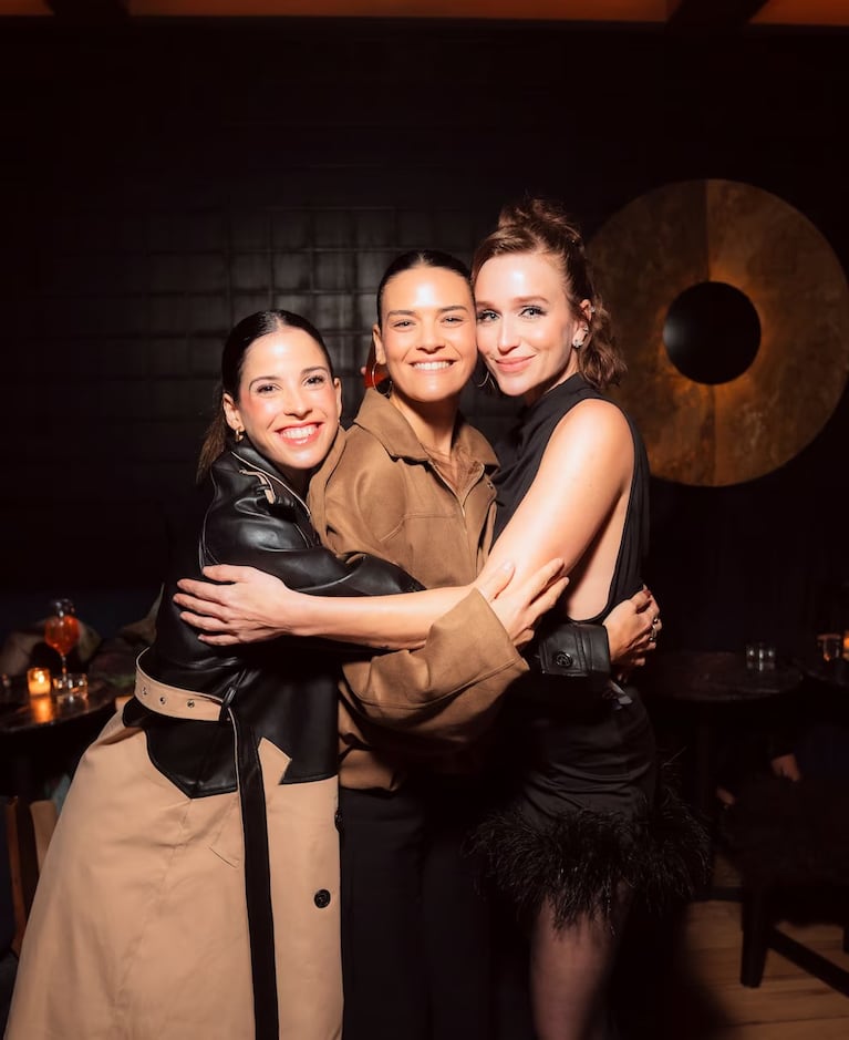 La actriz junto a Cande Molfese y Mica Vázquez
