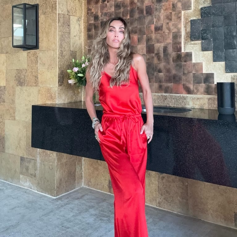 La actriz mexicana es recordada por su papel de Mía Colucci en Rebelde y ahora es parte del regreso de RBD | Créditos: Instagram @anahi
