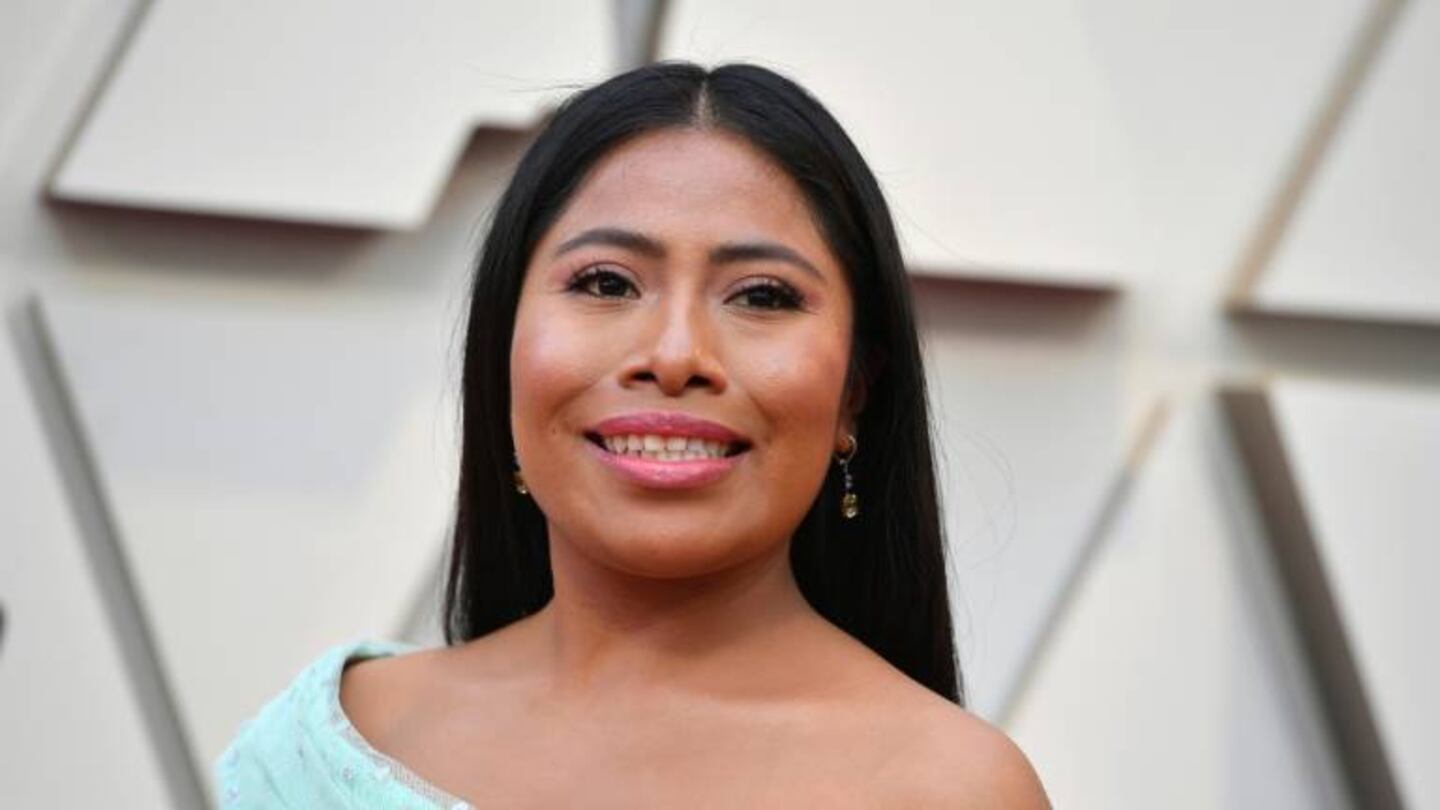 La actriz Yalitza Aparicio tuvo que desmentir el rumor de un grave accidente en la ruta