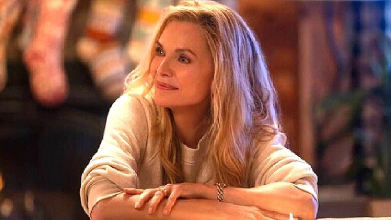 La actuación de Pfeiffer en Oh. What. Fun es uno de los condimentos principales.