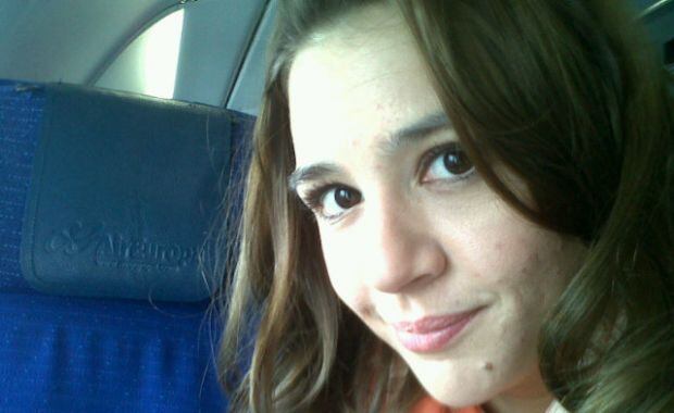 La autofoto de Laura Azcurra en su cuenta de Twitter.