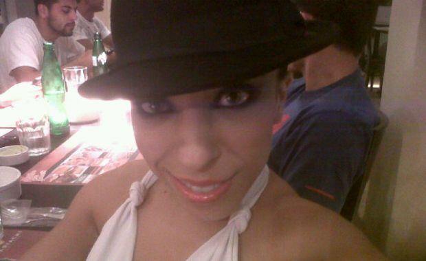 La autofoto de Noelia Pompa en su cuenta de Twitter.