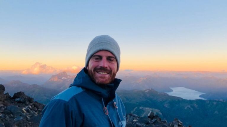 La aventurera estadía de Julieta Nair Calvo y su novio en San Martín de los Ándes, con ascenso al volcán Lanín