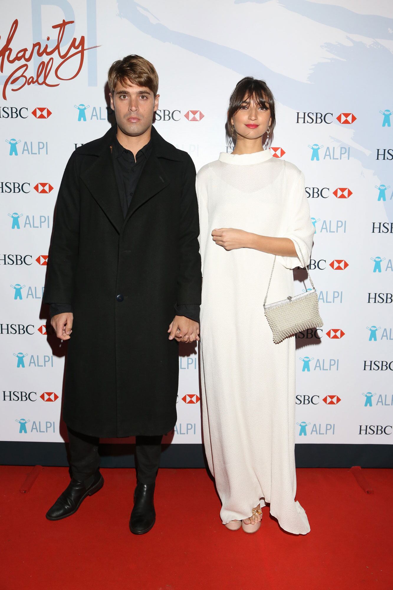 La bella Paloma Cepeda fue a la gala con su novio (Fotos: Grupo Mass).