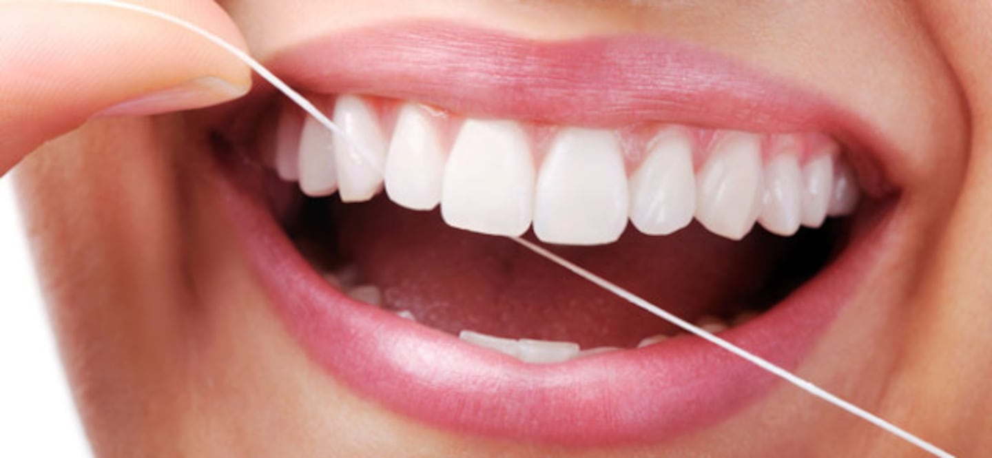 La belleza de tus dientes depende de la correcta limpieza bucal