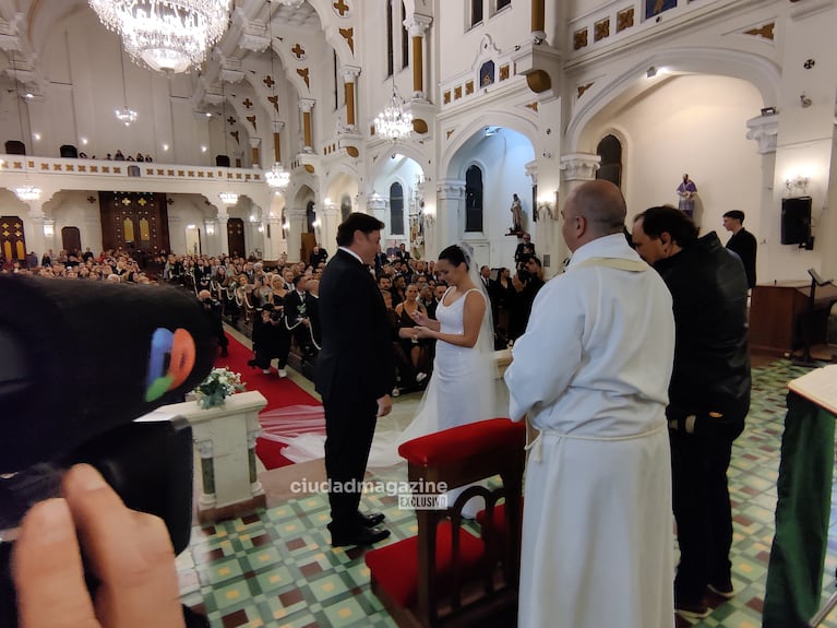 La boda por iglesia de Matías Alé y Martina Vignolo. Foto: Movilpress
