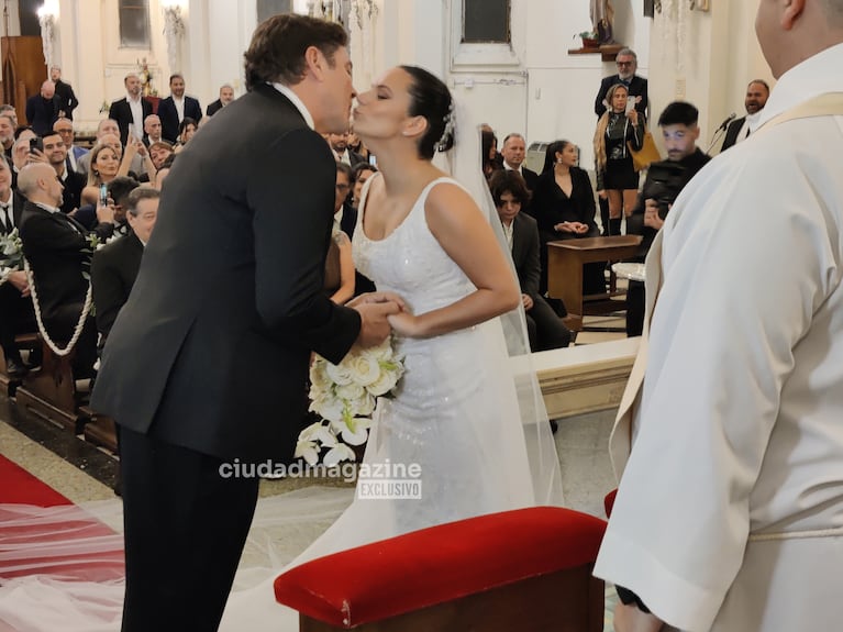 La boda por iglesia de Matías Alé y Martina Vignolo. Foto: Movilpress
