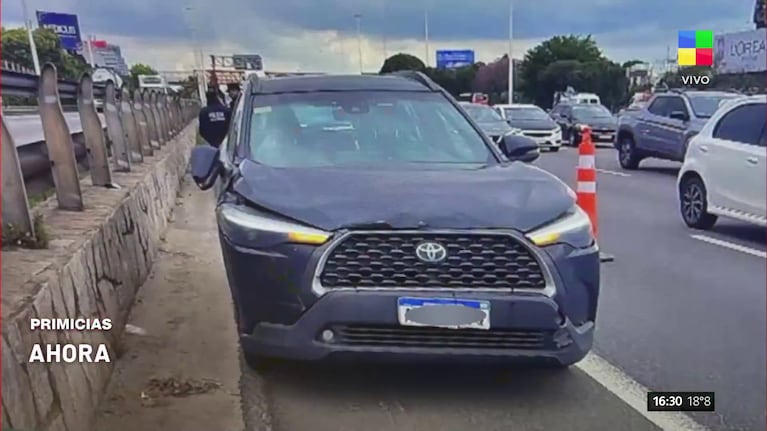La camioneta de Nancy Pazos con la que protagonizó un choque, que tendría más de 195 multas (Foto: captura de América). 