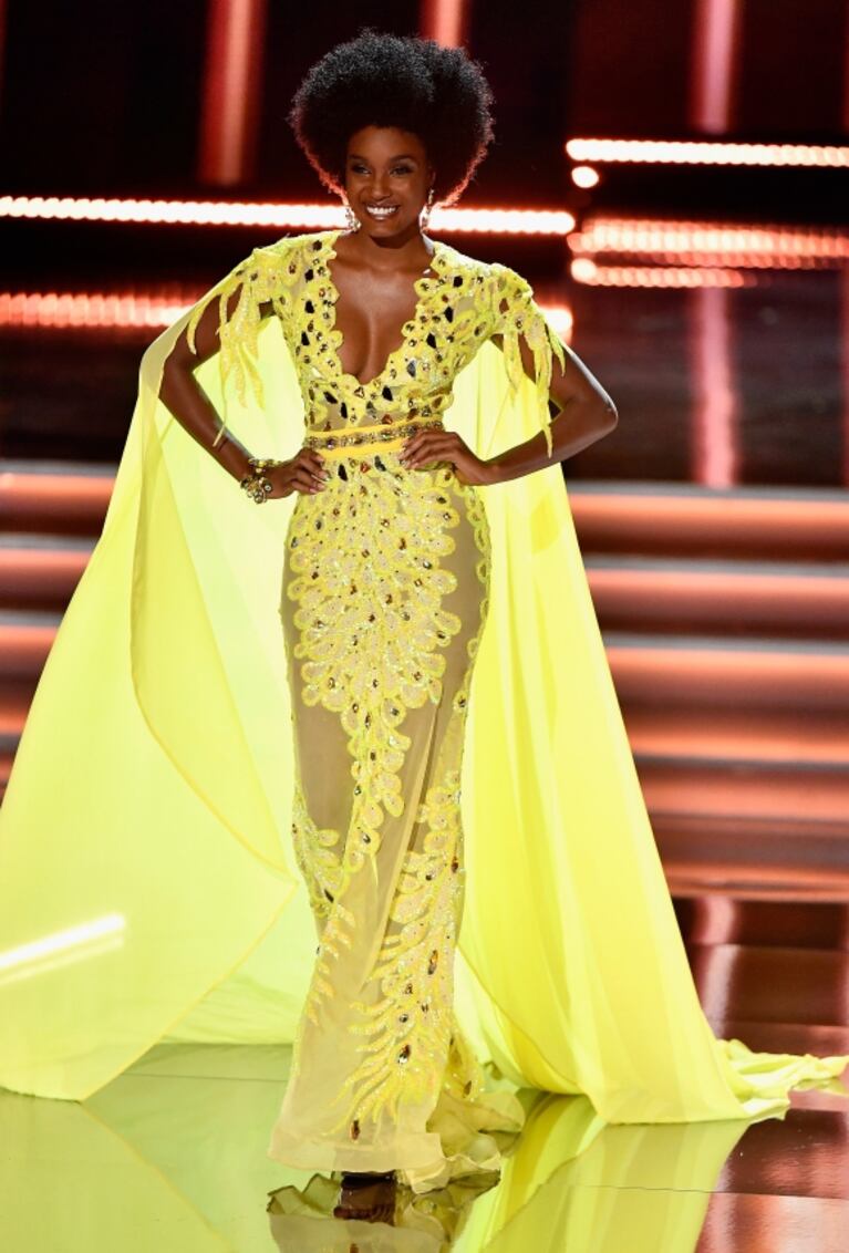 La candidata de Sudáfrica se coronó como la nueva Miss Universo