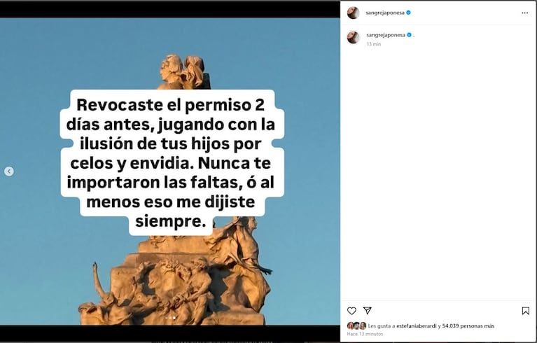 La China Suárez contra Benjamín Vicuña. (Foto: @sangrejaponesa)