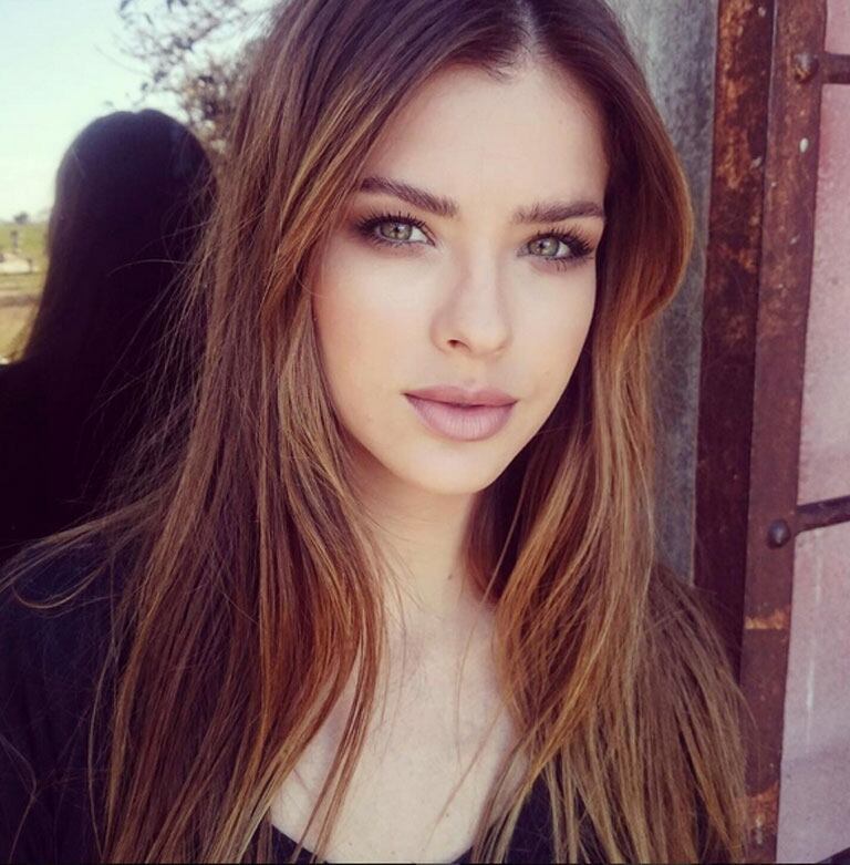 La China Suárez, diosa en la campaña para su línea de indumentaria (Fotos: Instagram). 