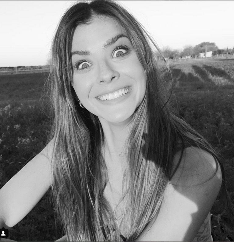 La China Suárez, diosa en la campaña para su línea de indumentaria (Fotos: Instagram). 
