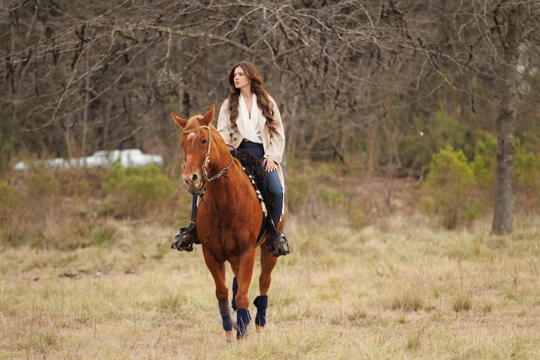 La China Suárez en Hija del fuego. Foto: prensa