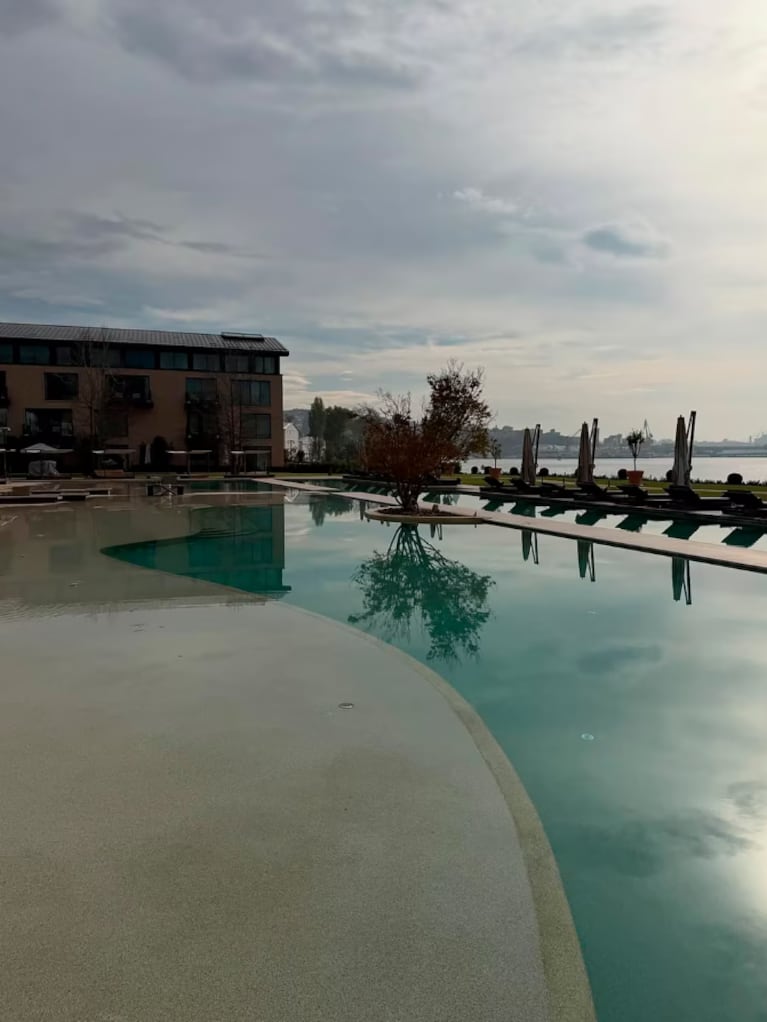 La China Suárez mostró la intimidad de un hotel de lujo junto a sus hijos: las fotos | Créditos: Instagram @sangrejaponesa