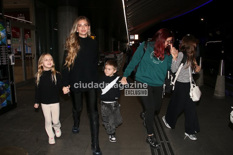 La China Suárez viajó con sus hijos a Turquía: las fotos en Ezeiza antes de reencontrarse con Mauro Icardi