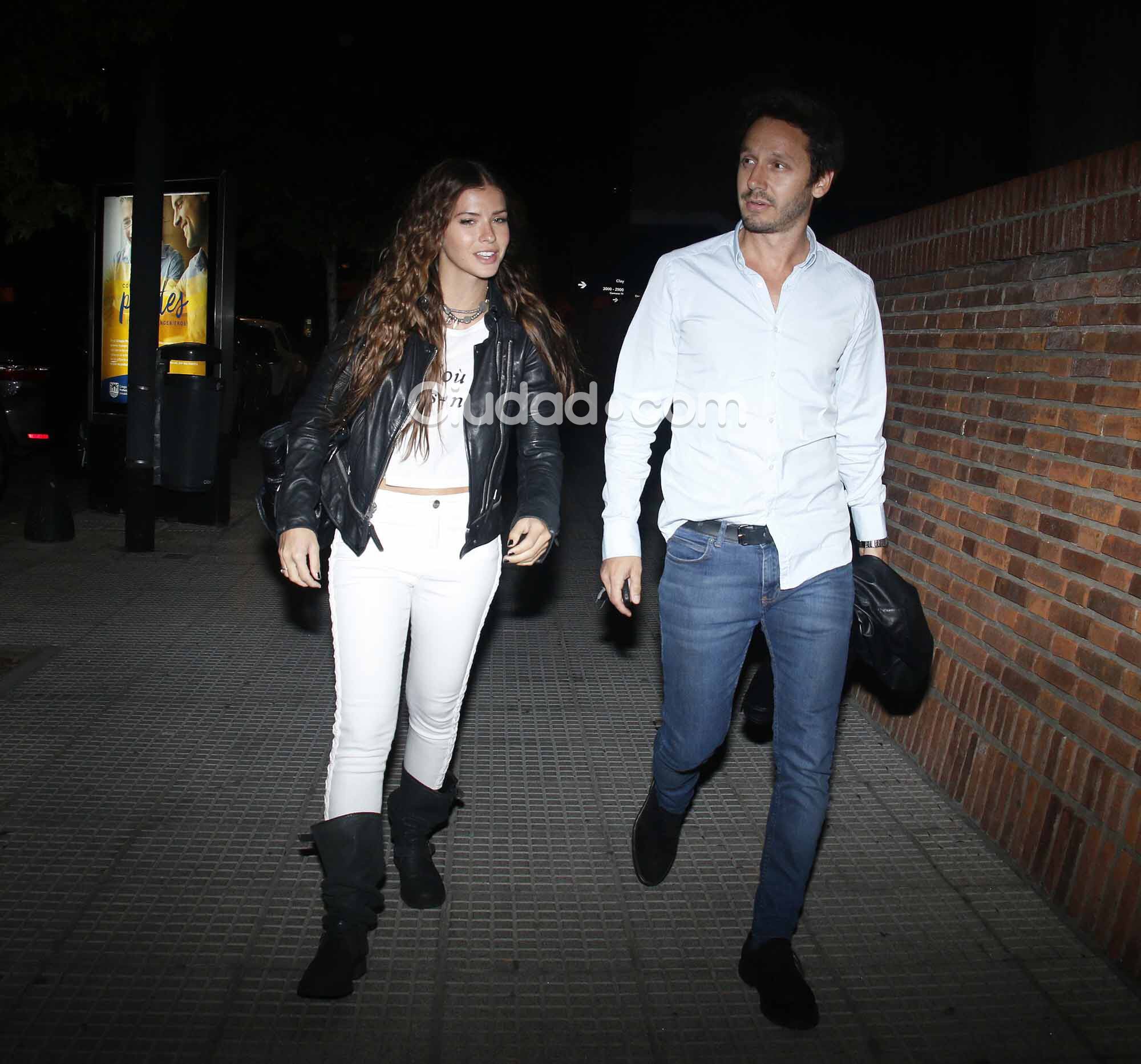 La China Suárez y Benjamín Vicuña, juntos en la fiesta de Los Padecientes (Fotos: Movilpress).