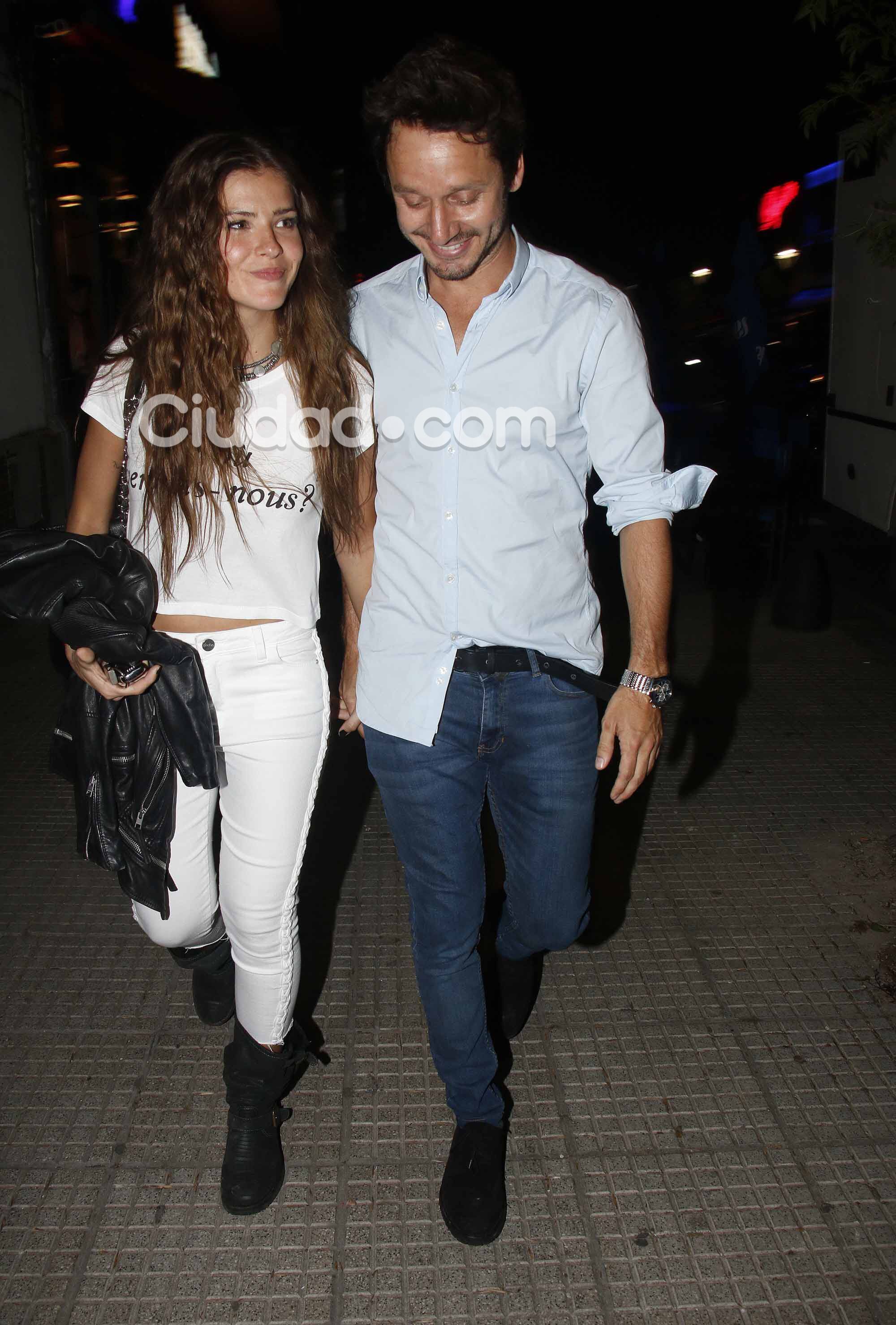 La China Suárez y Benjamín Vicuña, juntos en la fiesta de Los Padecientes (Fotos: Movilpress).