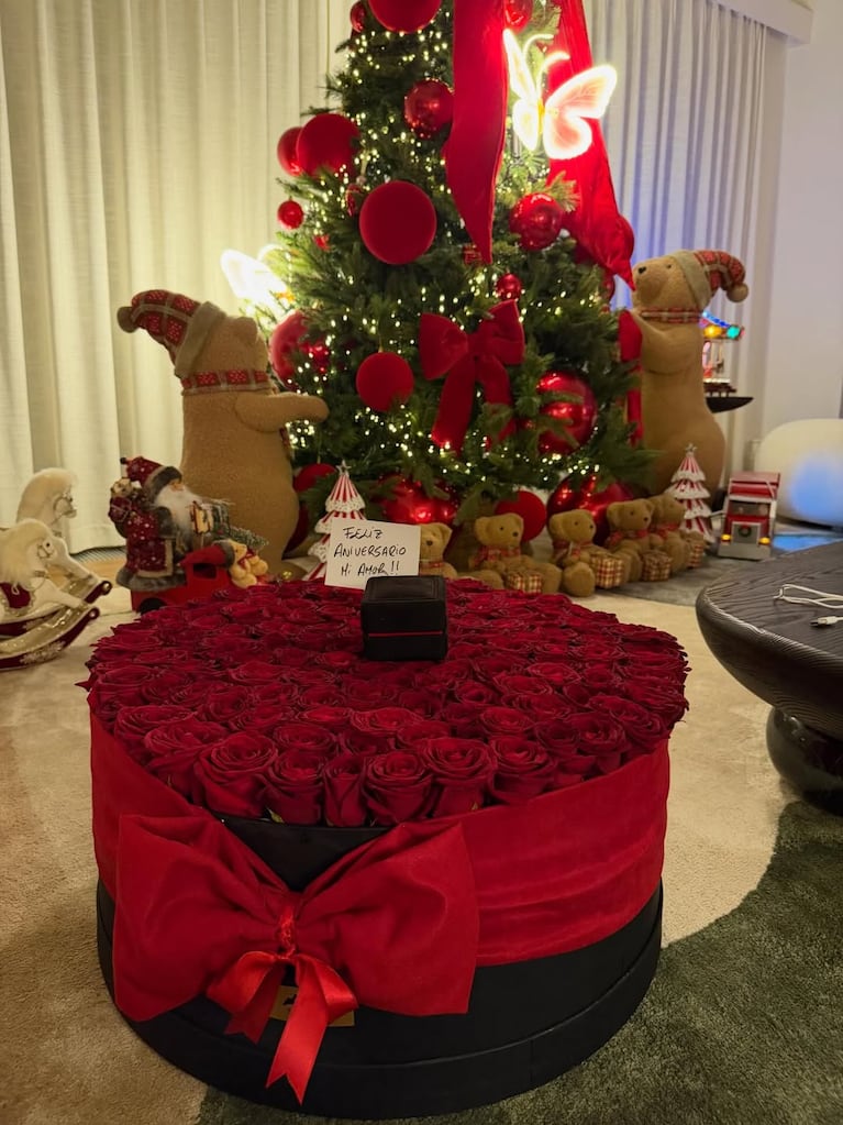 La China Suárez y Mauro Icardi celebraron su primer aniversario: él le regaló un anillo de brillantes (Foto: Instagram/@sangrejaponesa).