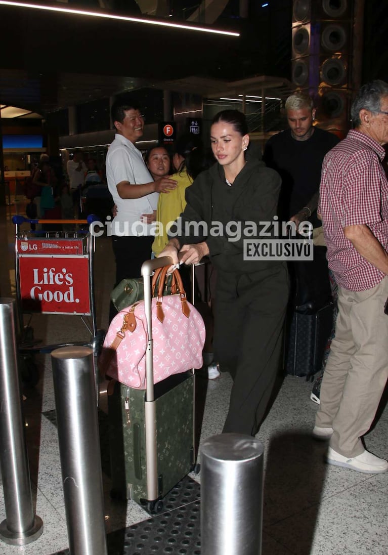 La China Suárez y Mauro Icardi en Ezeiza (Foto: Movilpress)