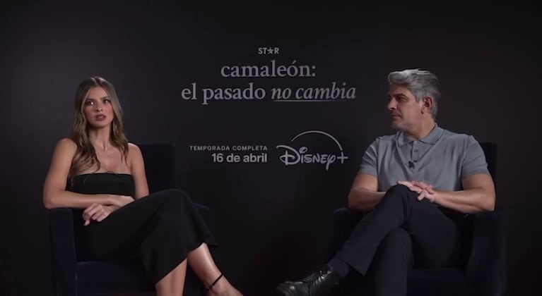 La China Suárez y Pablo Echarri en el marco del estreno de su mini serie, Camaleón (Foto: captura de TN).