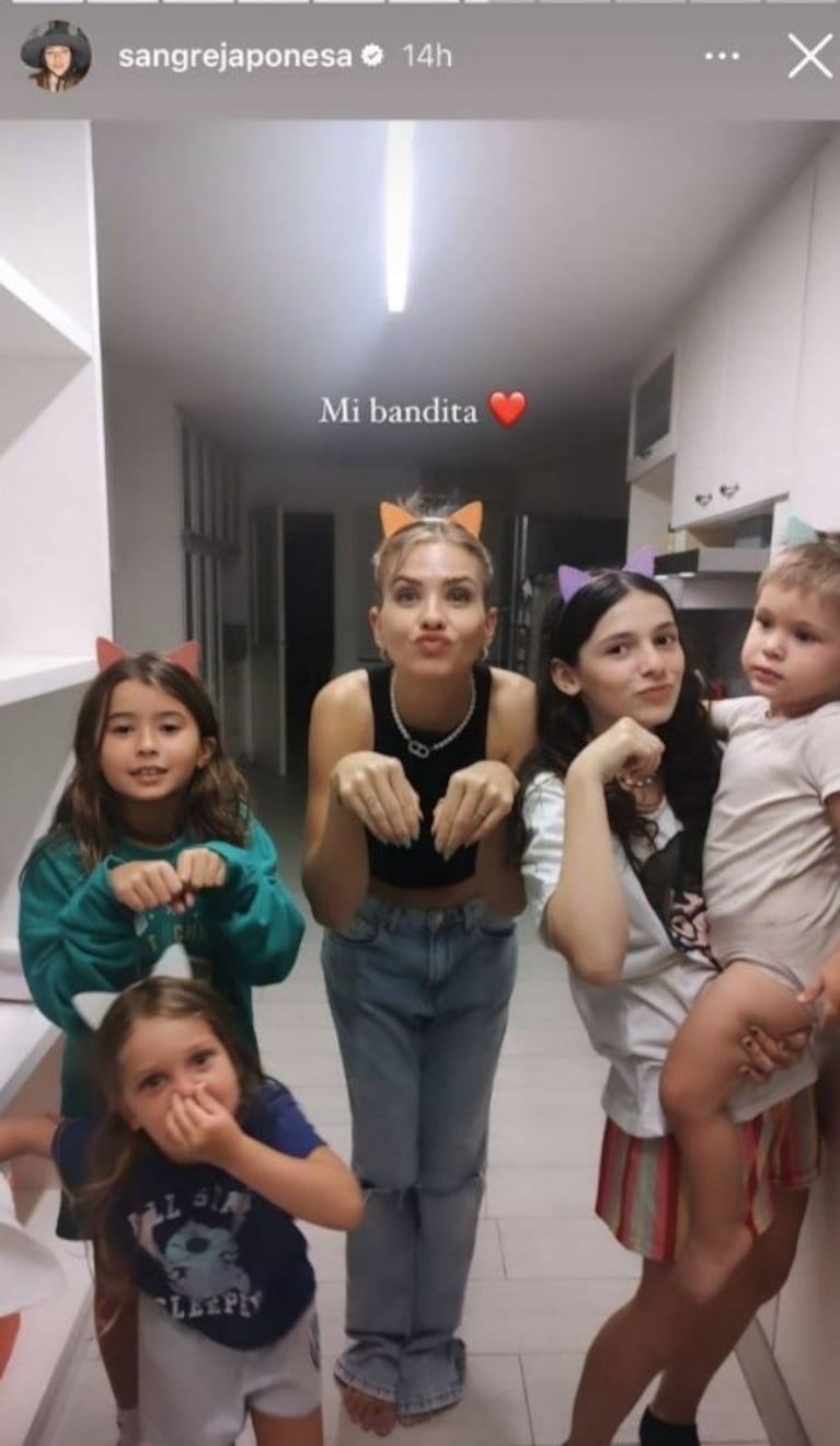 La China Suárez y Rusherking se disfrazaron de gatitos para cenar con Rufina, Amancio y Magnolia