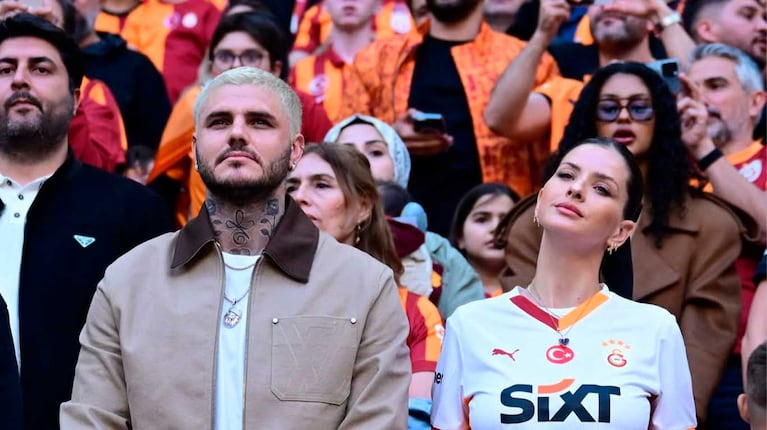 La China y Mauro Icardi en el estadio del Galatasaray (Foto: Instagram @skyspor_tr)
