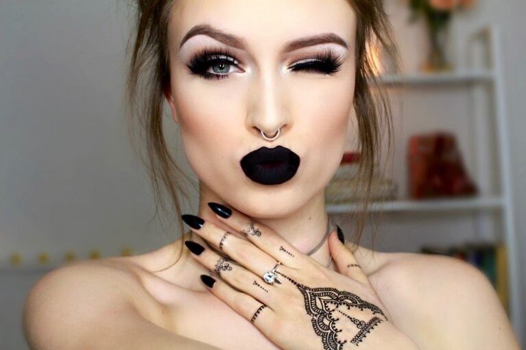 La clave para usar labiales oscuros
