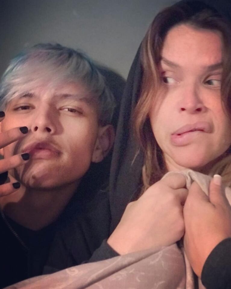 La divertida crítica de Nazarena Vélez al look de su hijo adolescente, Chyno Agostini: "¿Es necesario?"