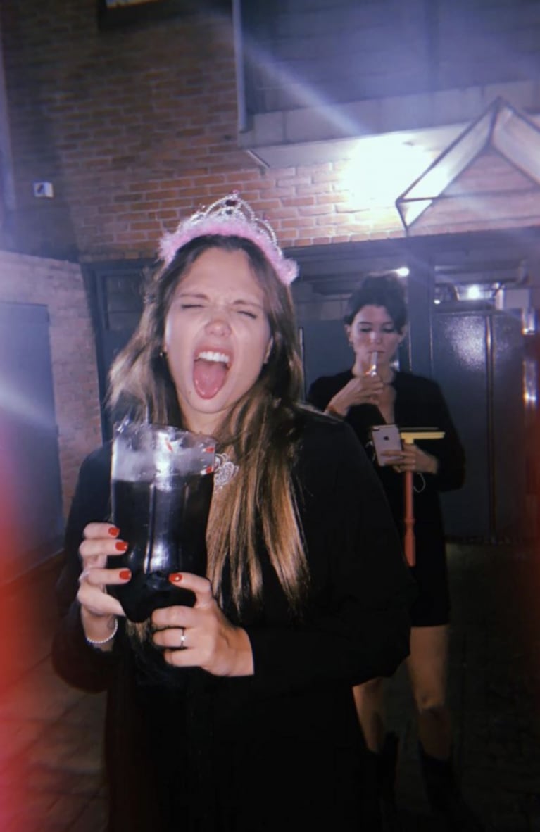 La divertida despedida de soltera de Barbie Vélez por dentro: las fotos de su noche con amigas