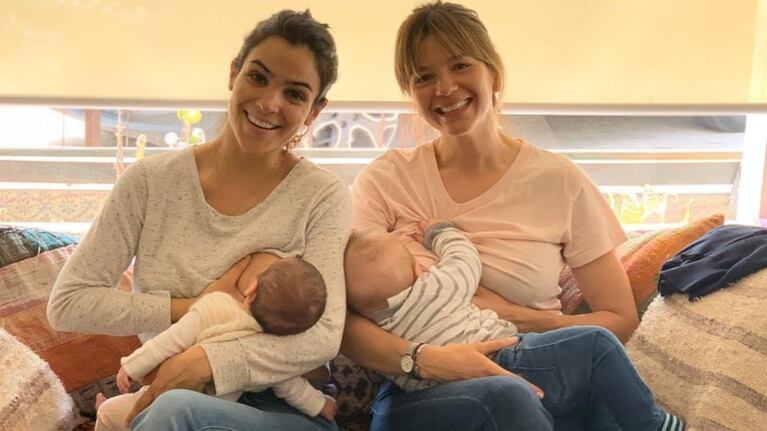 La dulce foto de Agustina Cherri y Marcela Kloosterboer amamantando a sus bebés (Foto: Instagram)