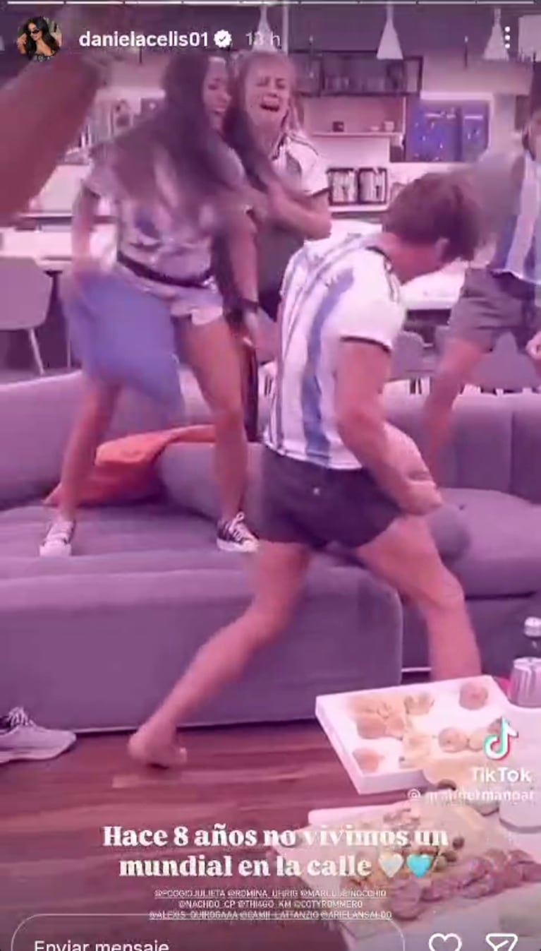 La emoción de Daniela Celis en pleno Mundial (Foto: captura de Instagram/@danielacelis01).