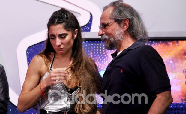 La emoción de Magui junto a sus seres queridos en la final (Foto: Jennifer Rubio). 