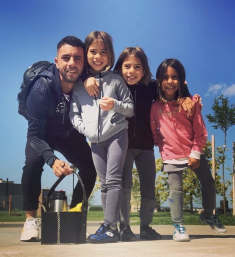 La emoción de Matías Defederico porque sus hijas empezaron a jugar al fútbol: "Vamos mis amores"