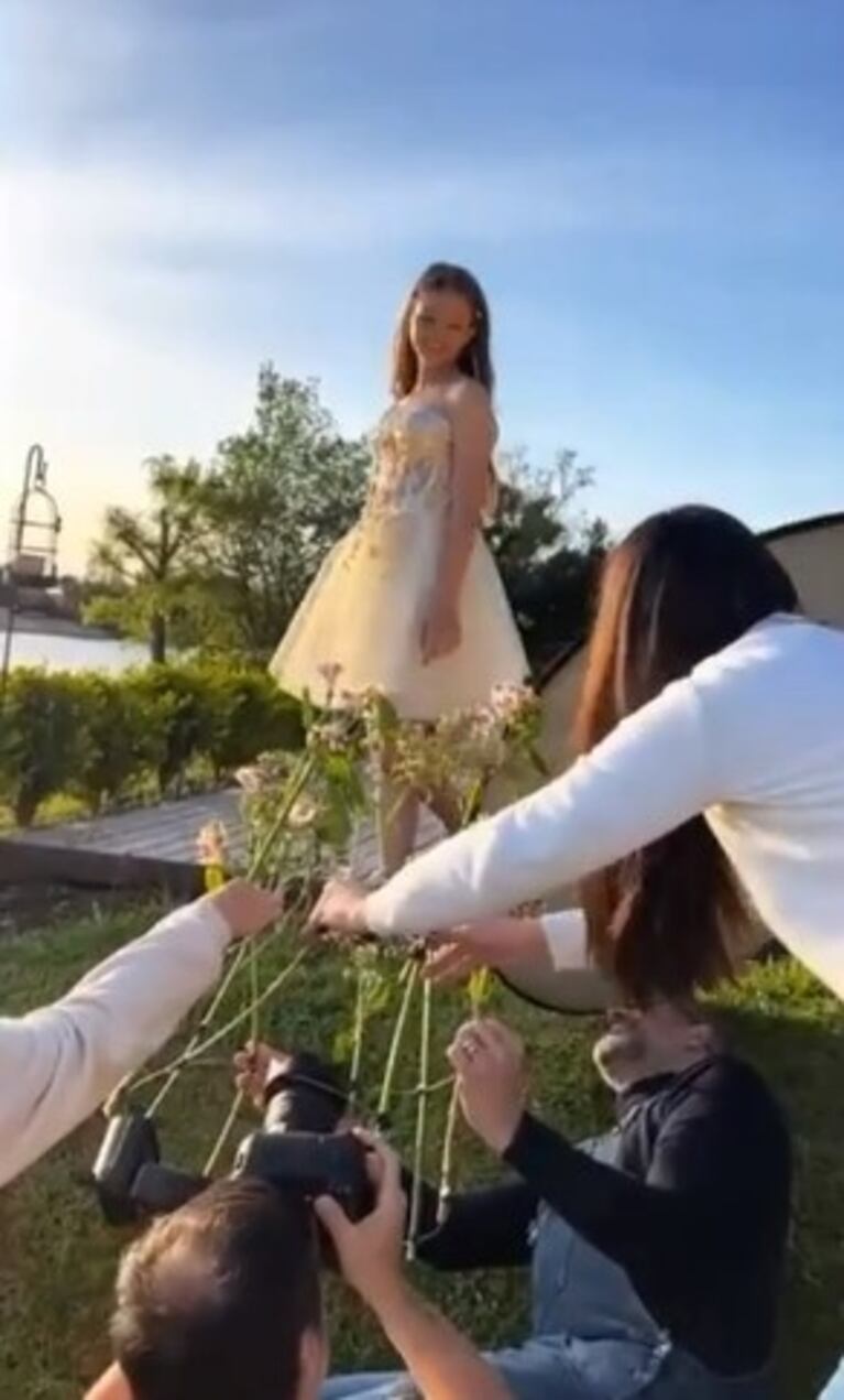La emoción de Nicole Neumann por el debut de su hija Allegra Cubero como modelo: "Hoy le toca a ella"