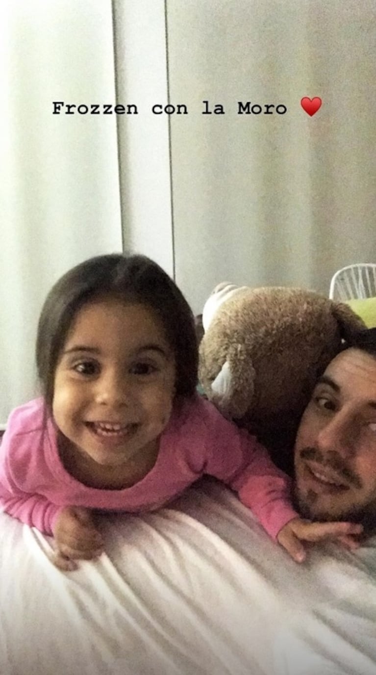 La emotiva despedida de Matías Defederico a sus hijas y su novia, antes de viajar a Dubai