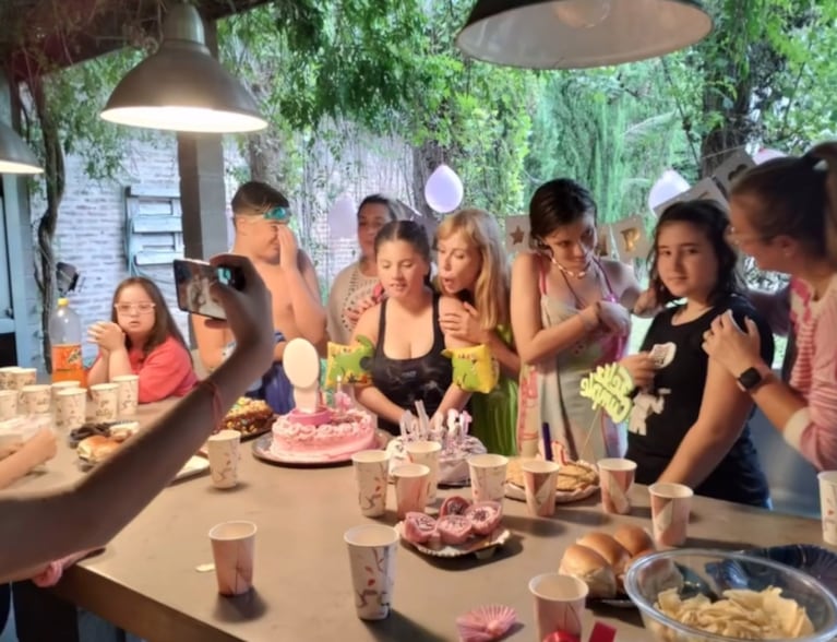 La emotiva reflexión de Inés Estévez en el cumpleaños de 15 de su hija Vida: “Naturalicemos las diversidades”