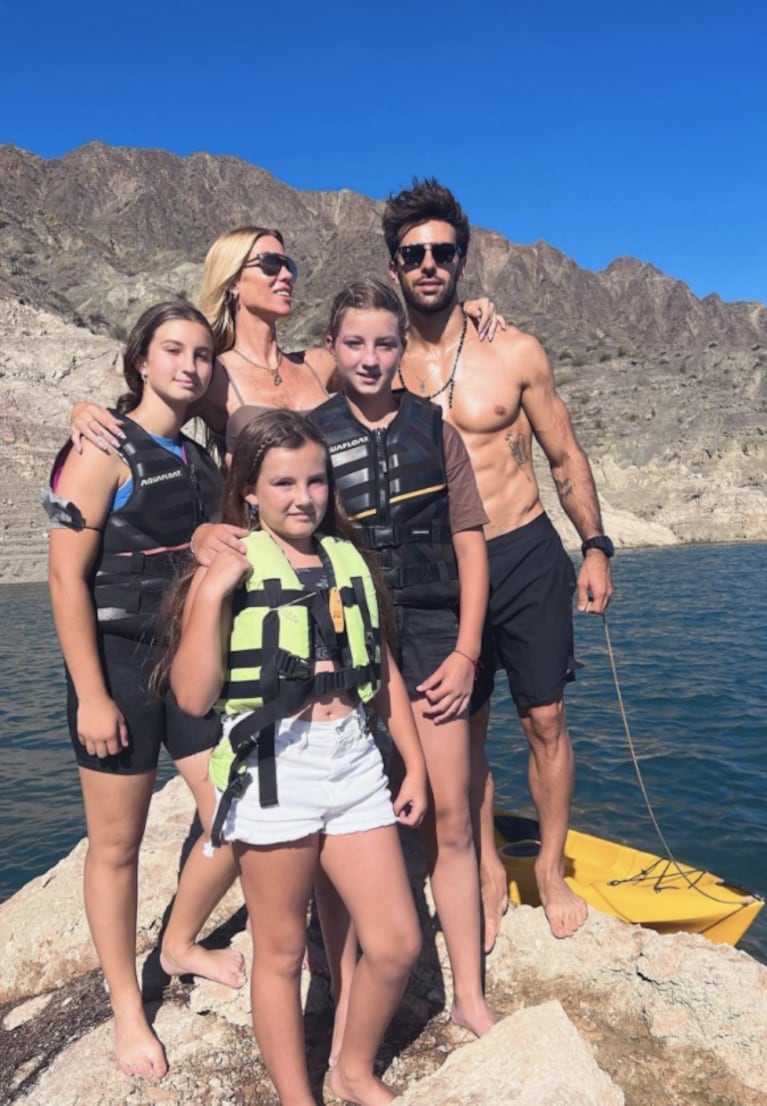 La escapada familiar de Nicole Neumann con sus hijas y José Manuel Urcera a San Juan