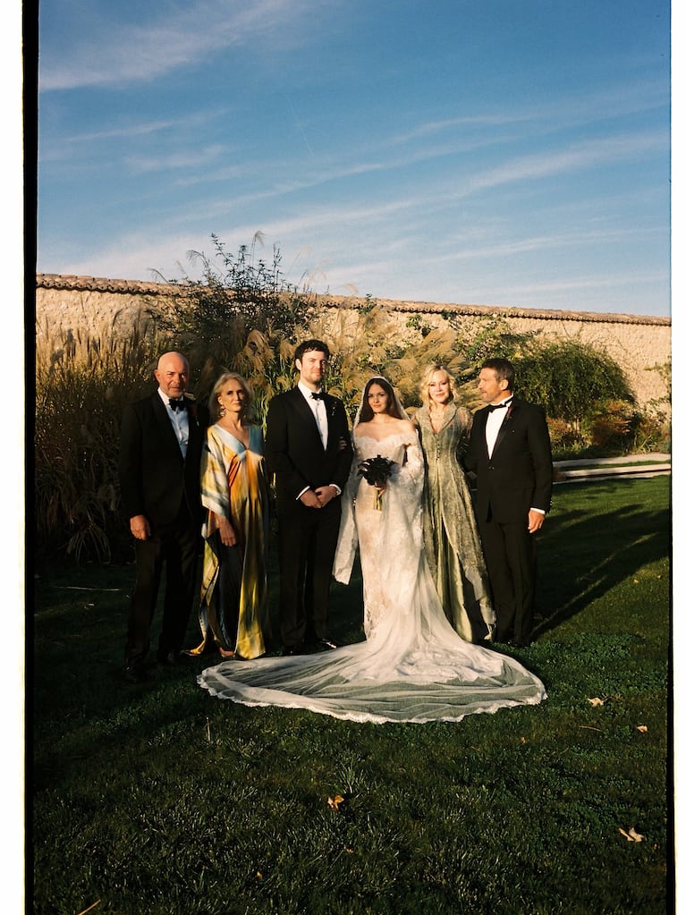 La espectacular boda gótica de la hija de Antonio Banderas y Melanie Griffith | Créditos: Instagram @stellabanderasgriffith