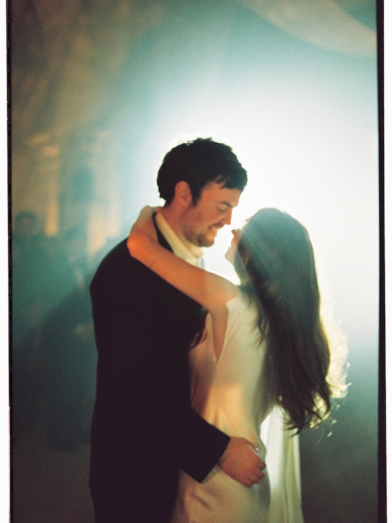 La espectacular boda gótica de la hija de Antonio Banderas y Melanie Griffith | Créditos: Instagram @stellabanderasgriffith