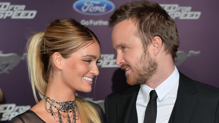 La esposa de Aaron Paul se mostró entusiasmada con la maternidad