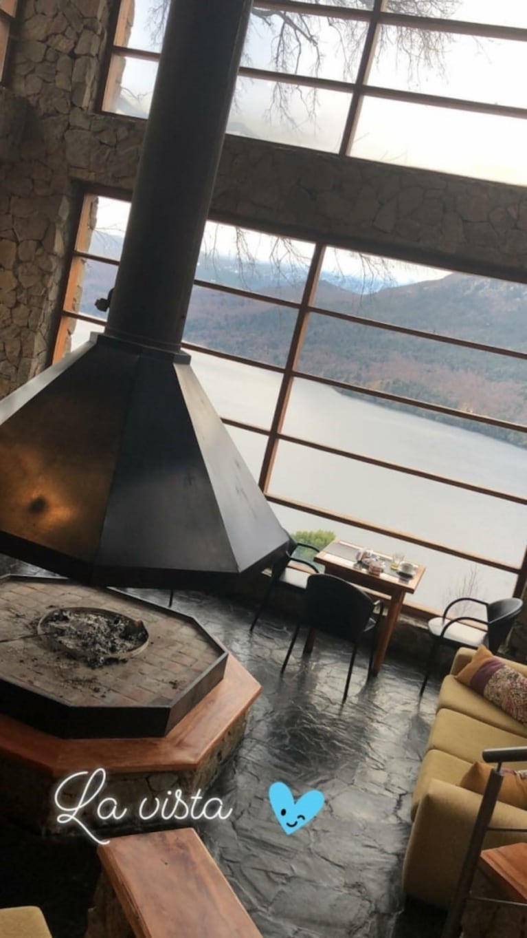 La estadía de Marcela Kloosterboer y su marido en San Martín de los Andes: "Pareja esquiadora"