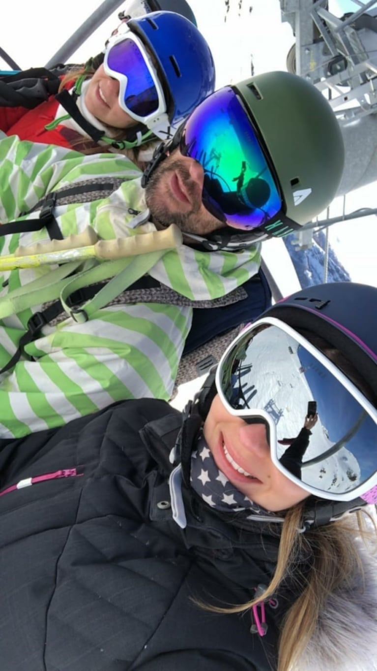 La estadía de Marcela Kloosterboer y su marido en San Martín de los Andes: "Pareja esquiadora"