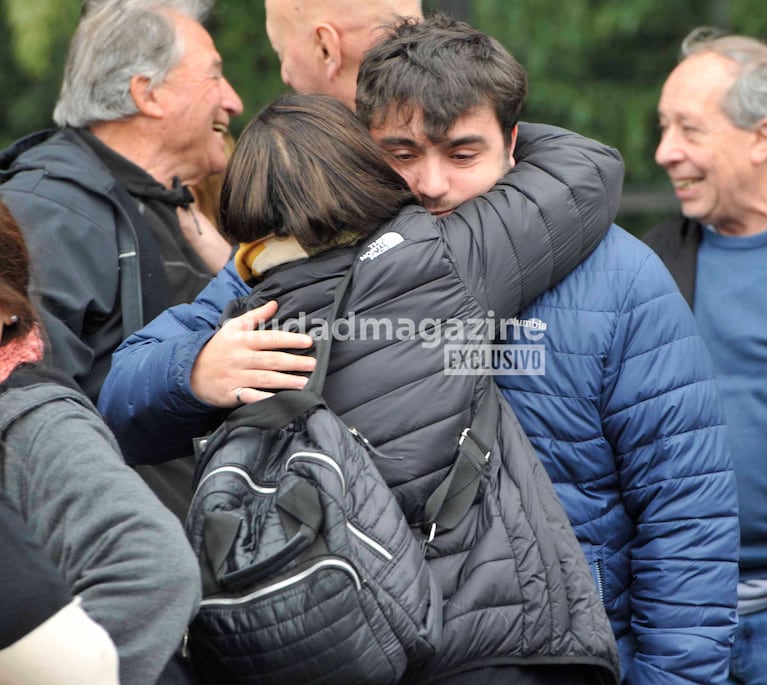 La familia de Alberto Martín lo despidió junto a compañeros de toda la vida (Foto: Movilpress)