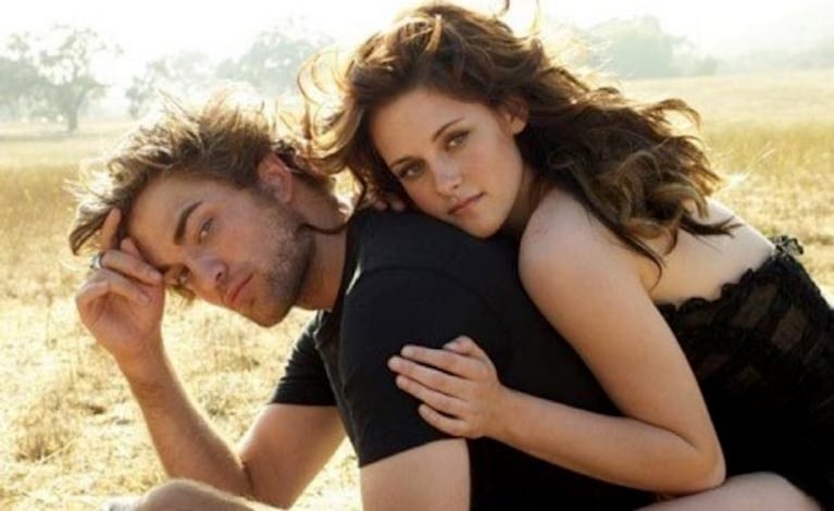 La familia de Robert Pattinson no "banca" la reconciliación con Kristen Stewart.