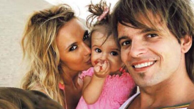 La familia unida. (Foto: revista Paparazzi)