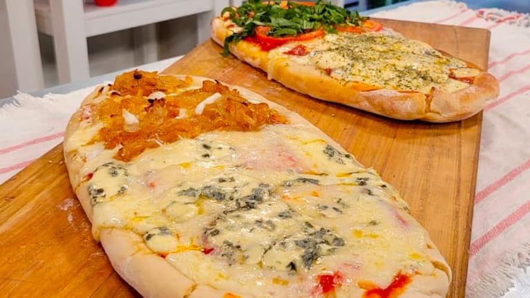 La famosa pizza por metro, una receta fácil y rendidora para hacer en casa. Foto: Cucinare TV